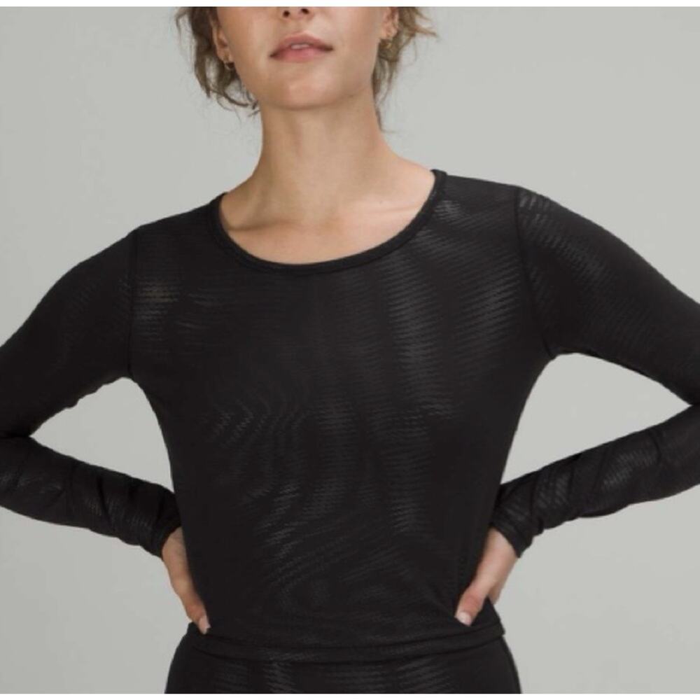Lululemon Wunder Train Cropped Long Sleeve Top Womens Size 4 Black Foil Pattern